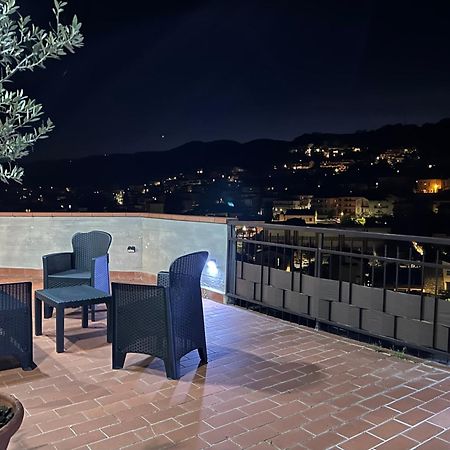 Sesto Piano Apartment Incisa in Val d'Arno Luaran gambar