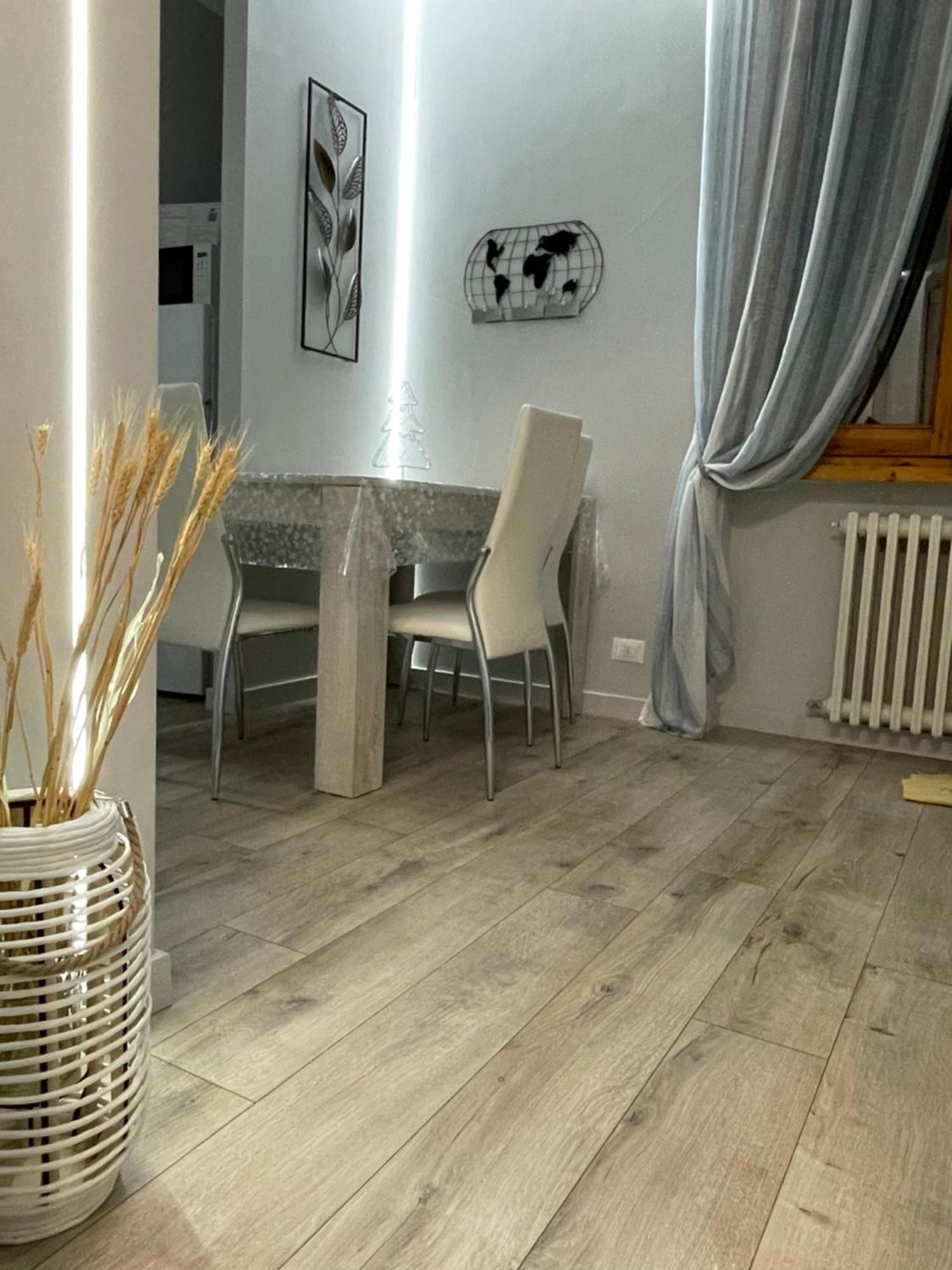 Sesto Piano Apartment Incisa in Val d'Arno Luaran gambar