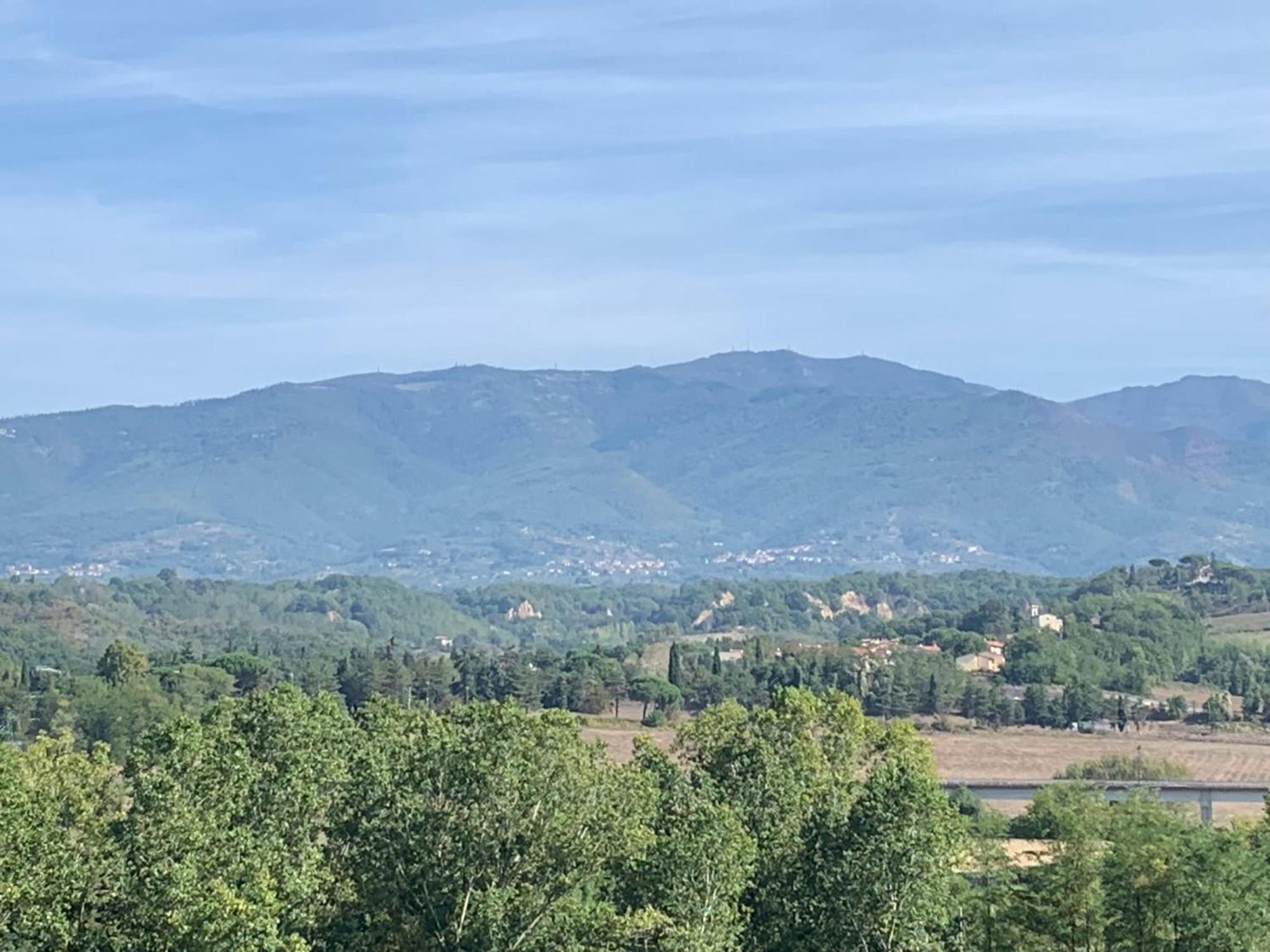 Sesto Piano Apartment Incisa in Val d'Arno Luaran gambar
